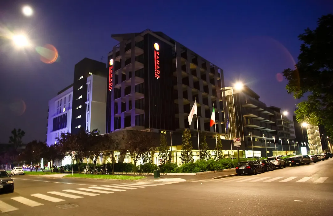 Ramada Plaza By Wyndham Milano-1
