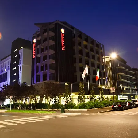 Ramada Plaza By Wyndham Milano-3